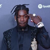 Ce célèbre rappeur annule un concert puis s’envole pour un autre : il réagit et exprime son désaccord avec les organisateurs du premier événement