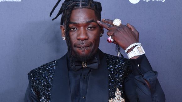 Ce célèbre rappeur annule un concert puis s’envole pour un autre : il réagit et exprime son désaccord avec les organisateurs du premier événement