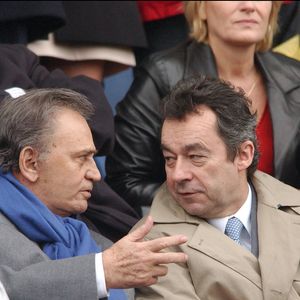 "© Edwin Cook/ABACA. 31891-12. Paris-France, 27/01/2002. Roger Hanin & Michel Denisot au "Grand Prix d'Amérique".