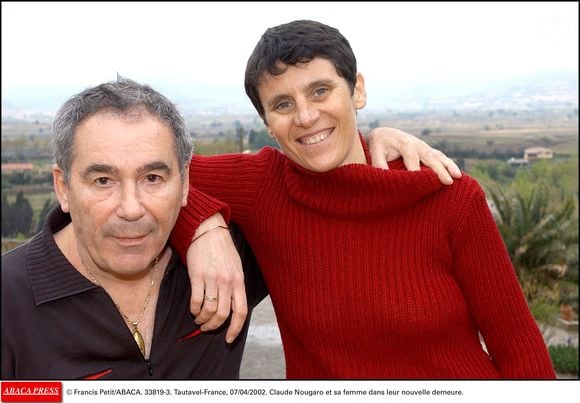 © Francis Petit/ABACA. 33819. Tautavel-France, 07/04/2002. Claude Nougaro et sa femme Helene dans leur nouvelle demeure