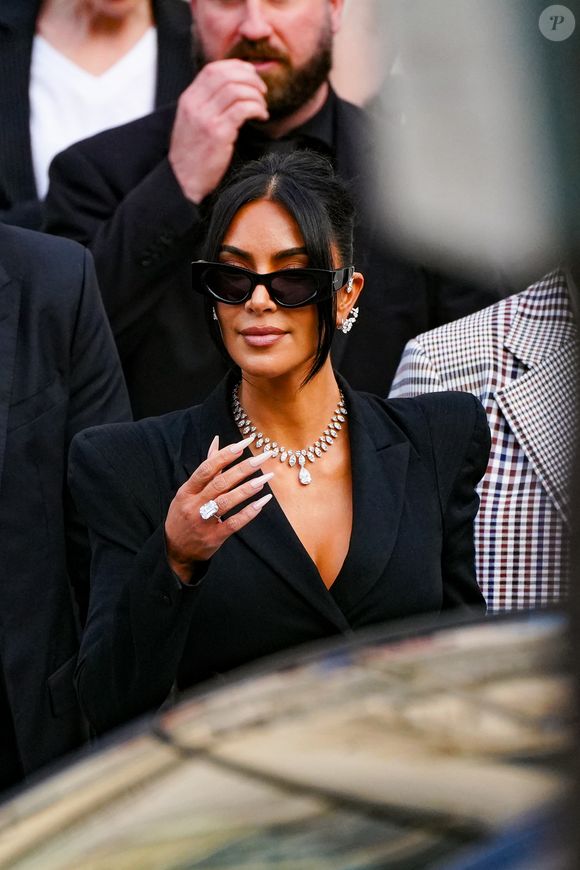 Le braquage était survenu à Paris en 2016

Kim Kardashian et sa mère Kris Jenner - La star américaine Kim Kardashian à la sortie du procès de la rue tronchet des "Papys braqueurs" au palais de justice de Paris, France, le 13 mai 2025. © Anne-Sophie GuebeyBestimage