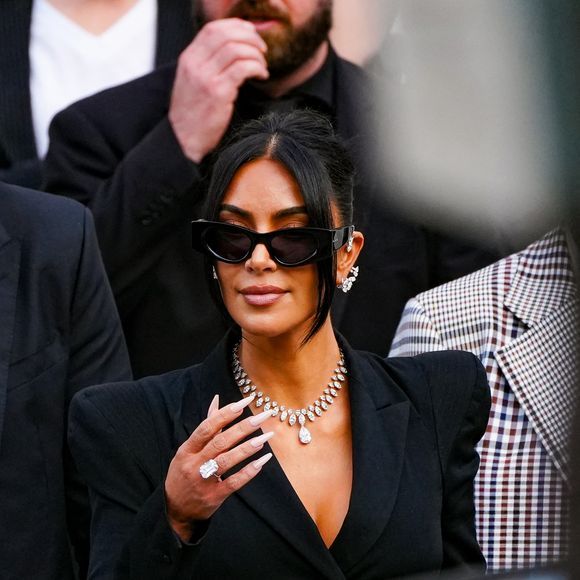 Le braquage était survenu à Paris en 2016

Kim Kardashian et sa mère Kris Jenner - La star américaine Kim Kardashian à la sortie du procès de la rue tronchet des "Papys braqueurs" au palais de justice de Paris, France, le 13 mai 2025. © Anne-Sophie GuebeyBestimage