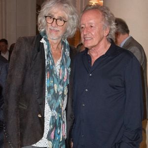 Louis Bertignac et Didier Barbelivien assistent au gala ' Les Stethos D'Or 2019' au Four Seasons Hotel George V le 11 mars 2019 à Paris, France. Photo Nasser Berzane/ABACAPRESS.COM