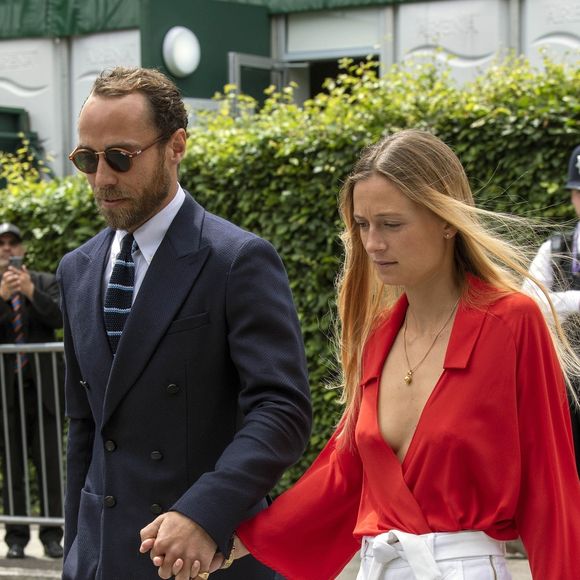 James Middleton et sa compagne Alizee Thevenet arrivent pour assister à la finale homme du tournoi de Wimbledon "Novak Djokovic - Roger Federer. © Backgrid UK/ Bestimage