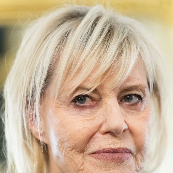 Chantal Ladesou - Rachida Dati remet à Chantal Ladesou les insignes de Chevalier de la Légion d'Honneur au ministère de la Culture à Paris le 2 février 2026.

© Cyril Moreau / Bestimage