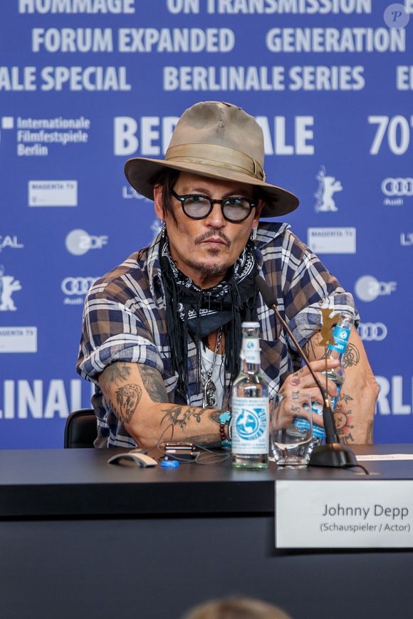 Johnny Depp pour la présentation du film "Minamata" (conférence et photocall) au 70ème Festival international du film de Berlin, La Berlinale 2020, à Berlin le 21 Février 2020.
Crédit : Backgrid UK/ Bestimage