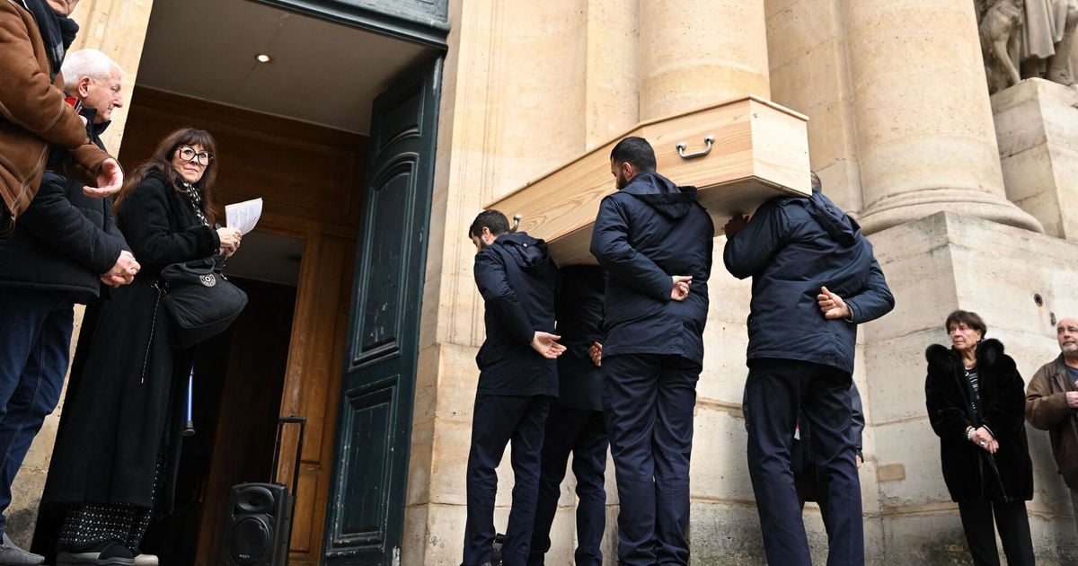 Au revoir Georgette Lemaire : à l'église Saint-Roch, cette seule personnalité, star des années 60, n'est pas passée inaperçue