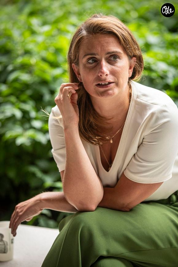 Cette naissance survient après une fausse couche et un long parcours de PMA et de FIV.

Marine Tondelier, conseillère régionale des Hauts-de-France et secrétaire nationale des Écologistes lors du premier jour de l’université d’été des Ecologistes à Strasbourg, France, le 21 août 2025. © Elyxandro Cegarra/Psnewz/Bestimage