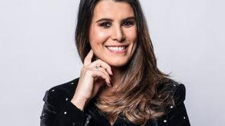 Karine Ferri (The Voice) remplacée par Anaïs Grangerac, elle réagit à son arrivée : "Il y n'a pas de polémique, ni de conflit"