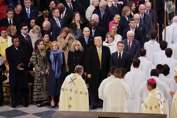 Moulay Rachid, Denis Sassou-Nguesso, Ashley Biden, Jill Biden, Brigitte Macron, Donald Trump, Emmanuel Macron - Cérémonie de réouverture de la cathédrale Notre-Dame de Paris, le 7 décembre 2024. Joyau de l’art gothique, lieu de culte et de culture, symbole universel de la France et de son histoire, la cathédrale de Notre-Dame de Paris rouvre ses portes les 7 et 8 décembre, cinq ans après le terrible incendie qui l’avait ravagée le 15 avril 2019. 
© Dominique Jacovides / Bestimage