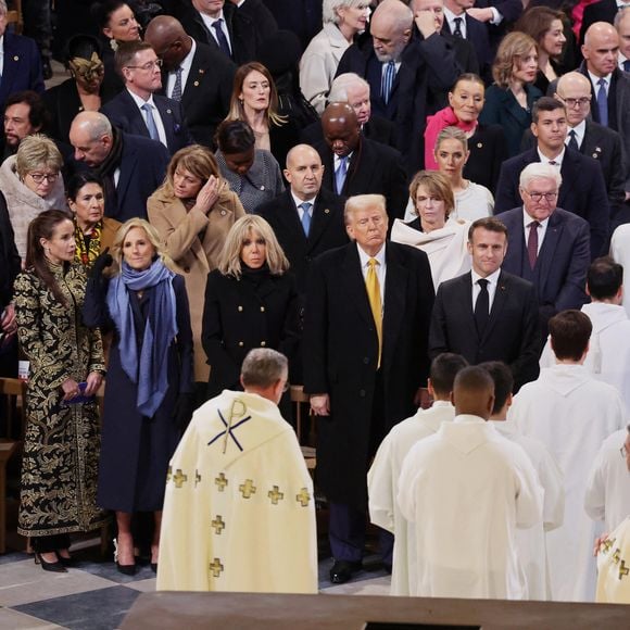 Moulay Rachid, Denis Sassou-Nguesso, Ashley Biden, Jill Biden, Brigitte Macron, Donald Trump, Emmanuel Macron - Cérémonie de réouverture de la cathédrale Notre-Dame de Paris, le 7 décembre 2024. Joyau de l’art gothique, lieu de culte et de culture, symbole universel de la France et de son histoire, la cathédrale de Notre-Dame de Paris rouvre ses portes les 7 et 8 décembre, cinq ans après le terrible incendie qui l’avait ravagée le 15 avril 2019. 
© Dominique Jacovides / Bestimage