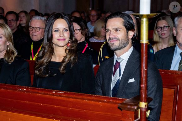 Le prince Carl Philip de Suède et la princesse Sofia assistent au concert de Noël "Jul i Vasastan" (Noël à Vasastan) à l'église Gustaf Vasa de Stockholm le 20 décembre 2024.
Dana Press / Bestimage