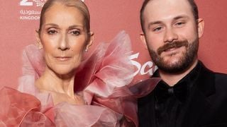 René-Charles débarque à Paris à 2 jours du premier concert de sa mère, quel rôle occupe t-il dans la carrière de Céline Dion ?