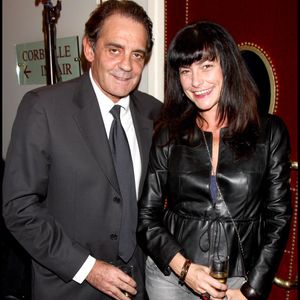 Si elle n’a pas eu d’enfants avec lui, Lio a ensuite été en couple avec le producteur de cinéma Jean-François Lepetit

Archives - Lio et Jean-François Lepetit au théâtre Marigny. Guillaume Gaffiot/Bestimage