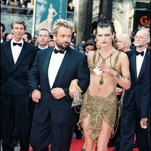 Souvenez-vous, Milla Jovovich a démarré au cinéma avec Luc Besson dans "Le Cinquième Elément" ! (et il l'a même épousée pendant deux ans)

Luc Besson et Milla Jovovich au Festival de Cannes en 1997
©ANGELI-RINDOFF-GARCIA / BESTIMAGE