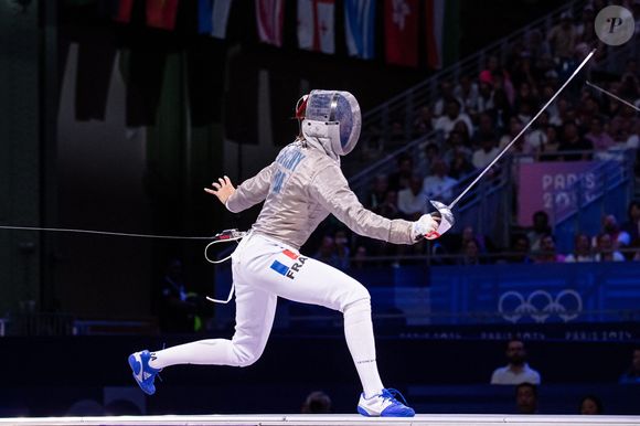 Manon Apithy-Brunet (FRA) - Escrime - Escrime, match pour la médaille de bronze, épreuve d'escrime féminine par équipe, lors des Jeux Olympiques Paris 2024. (Dppi / Panoramic / Bestimage).