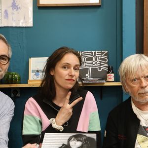 Exclusif - Le chanteur Renaud (Séchan) en dédicace à l'occasion de la sortie de "Renaud le livre" signé Erwan L'Eléouet et préfacé par sa fille Lolita Séchan, à la Libraire bordelaise Les 400 Coups de P.Poutou à Bordeaux, France, le 28 mars 2026. © Fabien Cottereau/Bestimage