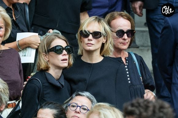 Ana Girardot à la sortie des obsèques de Mathilde Favier en l'église Saint-Sulpice à Paris le 31 août 2026.

© Dominique Jacovides-Cyril Moreau/Bestimage