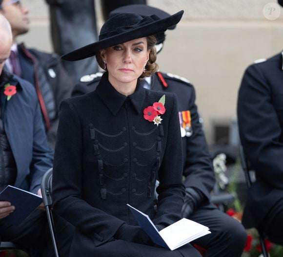 Catherine Kate Middleton, princesse de Galles, assiste à la cérémonie du souvenir de l'Armistice, au National Memorial Arboretum, à Burton-on-Trent, dans l'East Staffordshire. Photo par Julien Burton / Bestimage