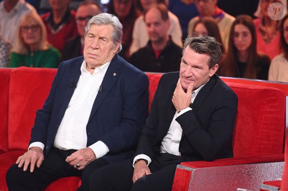 Jean-Pierre Castaldi et son fils Benjamin Castaldi lors de l'enregistrement de l'émission "Vivement dimanche" au studio Rive Gauche, présentée par M.Drucker avec une diffusion sur France 3 le 8 mars 2026, à Paris, France, le 25 février 2026. © Guillaume Gaffiot/Bestimage