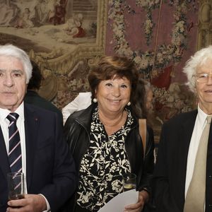 René-Georges Querry, Josseline de Clausade, Jean-Jacques Annaud - Dîner de La Revue des Deux Mondes au Cercle Interalliée avec en invité d’honneur Gerald Darmanin, Paris, France, le 3 novembre 2025. Les salons du Cercle Interallié ont fait salle comble ce soir-là, réunissant de nombreuses personnalités du monde de la politique, des affaires, du droit, de la culture ou encore de la diplomatie, venues écouter le garde des Sceaux. 
© Jack Tribeca / Bestimage