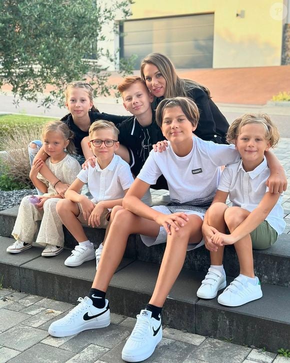 Camille Santoro avec ses enfants. 
Instagram @madame.santoro