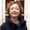 Catherine Frot : Sa maison en Corse située sur une colline, dotée d'une piscine écologique et d'un jardin "un peu flou"