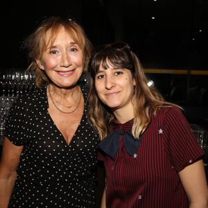 ... qui fait aujourd'hui la fierté de ses géniteurs...

Exclusif - Marie-Anne Chazel et sa fille Margot à la projection privée du film "Yesterday" avec LVMH au cinéma Elysée Biarritz à Paris le 26 juin 2019. 

© Denis Guignebourg / Bestimage