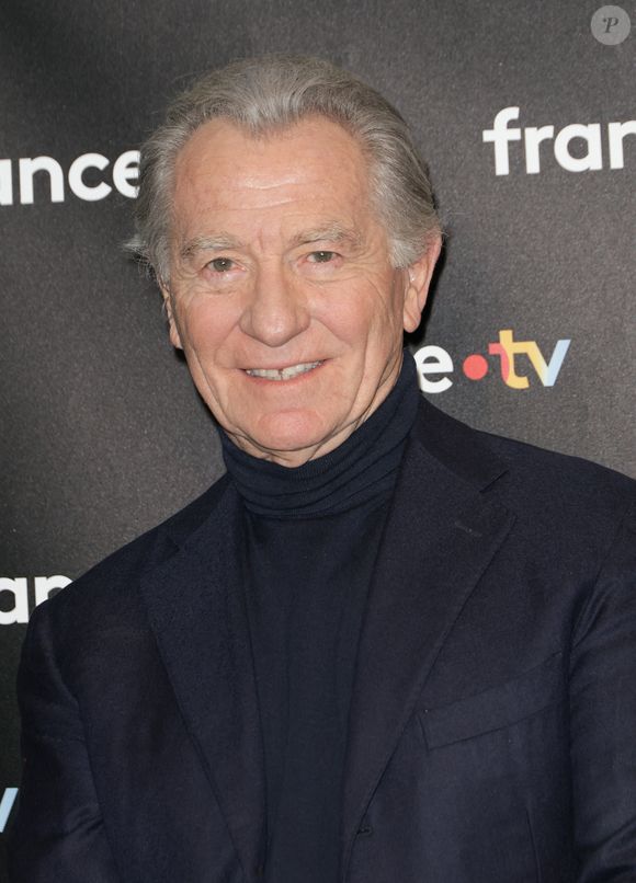 William Leymergie - Photocall à l'occasion des 40 ans de l'émission "Télématin" au siège de France Télévisions à Paris le 6 février 2025.  © Coadic Guirec/Bestimage
