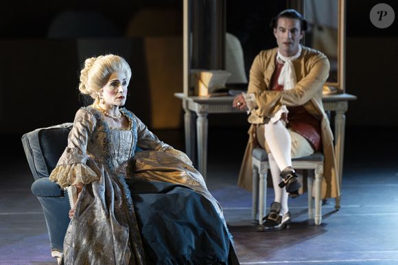 La comédienne a incarné le rôle principal de la pièce de théâtre "Les liaisons dangereuses" lors du Festival de Ramatuelle 2025

Exclusif - Delphine Depardieu, Valentin de Carbonnières - Représentation de la pièce de théâtre "Les liaisons dangereuses" au Théâtre de Verdure lors du 41ème Festival de Ramatuelle le 7 août 2025. © Cyril Bruneau / Festival de Ramatuelle / Bestimage