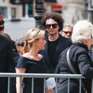 Audrey Crespo-Mara et ses fils Sekou et Lamine - Arrivées aux obsèques de Thierry Ardisson en l’église Saint-Roch de Paris, France, le 17 juillet 2025. © Clovis-Jacovides/Bestimage