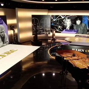 Julien Clerc dans l'émission "20h30 le dimanche", France 2, le 8 juin 2025