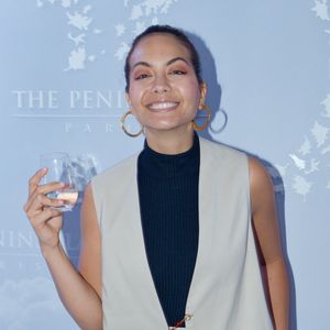 Sur place, elle a fait du surf... et a fini aux urgences.

Exclusif - Vaimalama Chaves lors de l'ouverture du rooftop de l'hôtel The Peninsula Paris le 29 mai 2024.

© Rachid Bellak / Bestimage