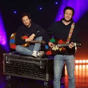Vianney inaugure sa statue de cire au musée Grévin à Paris le 27 mai 2025.

© Denis Guignebourg / Bestimage