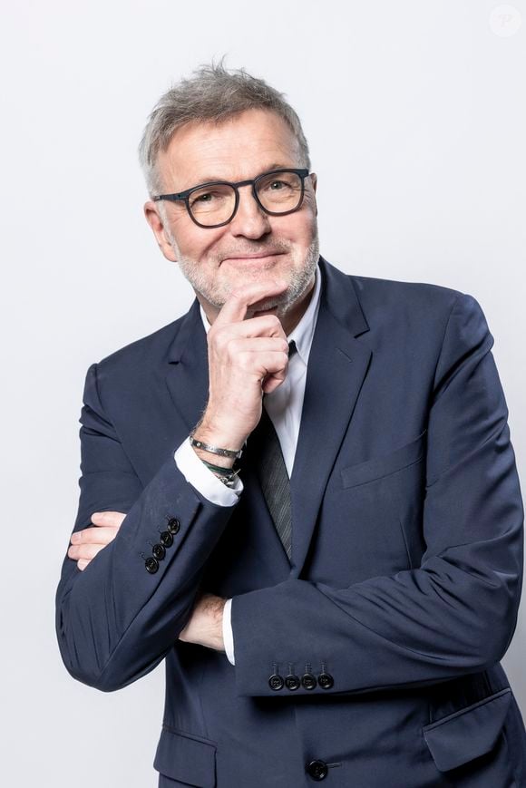 Exclusif - Laurent Ruquier - Studio - Enregistrement de l'émission "La chanson secrète", présentée par N.Aliagas et diffusée le 29 décembre sur TF1
© Guillaume Gaffiot-Cyril Moreau / Bestimage