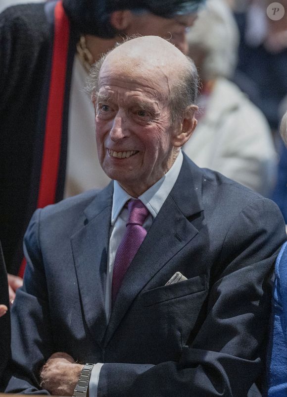 Le prince Edward, duc de Kent, patron du "Newbury Spring Festival", assiste à une représentation de l'Orchestre Philharmonique de Londres en l'Eglise Saint-Nicolas à Newbury, le 20 mai 2024.