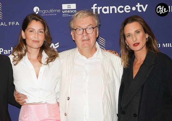 Laetitia Casta, Dominique Besnehard et Camille Cottin au photocall de la cérémonie de clôture lors de la 19ème édition du festival du film francophone d'Angoulême, France, le 29 août 2026. © Coadic Guirec/Bestimage