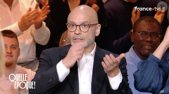 Yoann Riou sur le plateau de "Quelle époque !" sur France 2, le 8 juin 2025