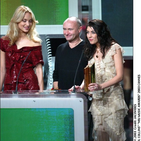 Nollwenn" et Phil Collins, NRJ music awards" 2003 à Cannes.