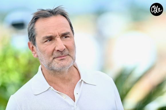 Très présent dans les médias, il es très discret sur sa vie privée.

Gilles Lellouche, membre de la distribution, lors de la séance photo du film « La Vénus électrique » dans le cadre du 79e Festival de Cannes, à Cannes, en France, le 13 mai 2026. Photo de Franck Castel /ABACAPRESS.COM