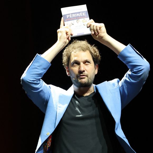 Exclusif - Eric Antoine - Concert "En cœur pour l'Ukraine" au Casino de Paris le 18 juin 2023. De l’humour et des chansons, de la magie, des textes, des cartes blanches encore… À l’appel de Marc Jolivet, une quarantaine d’artistes donnent rendez-vous au public ce dimanche 18 juin au Casino de Paris pour une soirée en soutien au pays de Volodymyr Zelensky via l’association Doc 4 Ukraine © Coadic Guirec/Bestimage