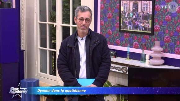 Il s'agit de Jeanne et Léo.

Michael Goldman annonce l'identité des deux binômes nommés dans la "Star Academy".