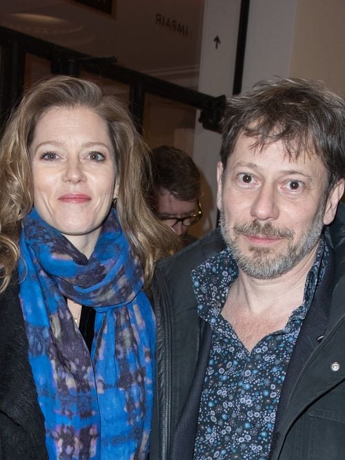 Mathieu Amalric a pris ses distances avec Paris pour s'installer en Bretagne avec sa célèbre compagne Barbara : "Imaginez mon bonheur"