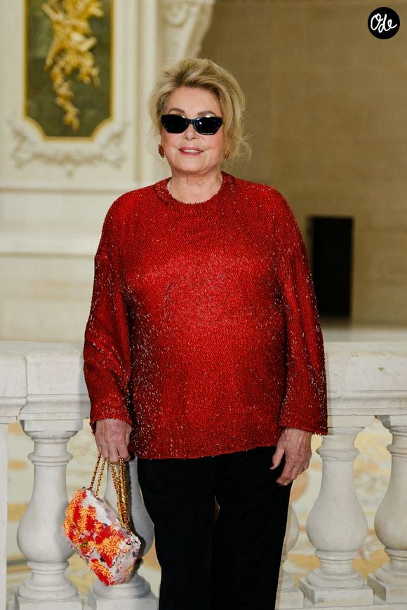 Catherine Deneuve au deuxième défilé Chanel "Collection Haute Couture Automne/Hiver 2026-2027" lors de la Fashion Week de Paris, le 7 juillet 2026

© Pauline Mourey / Bestimage