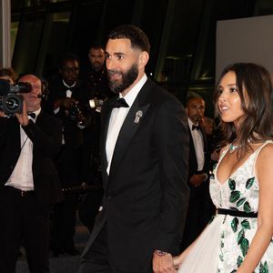 Karim Benzema et sa compagne Lyna Khoudri à la descente des marches du film « 13 jours 13 nuits » lors du 78ème Festival International du Film de Cannes. Le 23 mai 2025
© Olivier Borde/ Bestimage