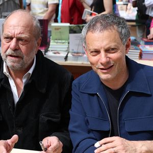 Eric Dupond-Moretti et Marc-Olivier Fogiel lors du 5ème festival du Livre de Paris au Grand Palais à Paris, France, le 17 avril 2026. Les 17, 18 et 19 avril 2026, le Festival du livre de Paris célébrera les livres et la lecture, sous toutes ses formes, pour tous les publics. © Denis Guignebourg/BestImage