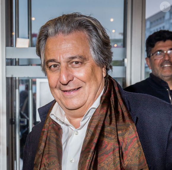 Christian Clavier reçoit le grade d'officier de la Légion d'honneur des mains d'Emmanuel Macron - Christian Clavier - Première du film "Monsieur Claude 2" (Qu'est-ce qu'on a fait au Bon Dieu 2) à Berlin en Allemagne le 2 avril 2019.