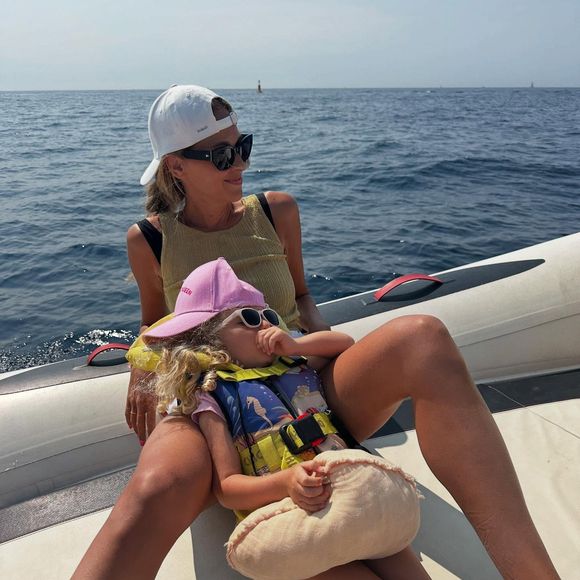 Les vacances d'août d'Ophélie Meunier - avec sa fille Valentine - 10 août 2025 © Instagram