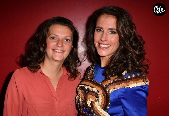 Déjà expérimentées, les deux femmes avaient transformé un ancien immeuble de bureaux en sept appartements, une aventure qui leur avait réservé plusieurs déconvenues.

Clémence Castel et sa compagne Marie - Backstage lors du défilé d'ouverture du salon du chocolat 2022 à Paris porte de Versailles le 27 octobre 2022. © Veeren / Pierre Perusseau / Bestimage
