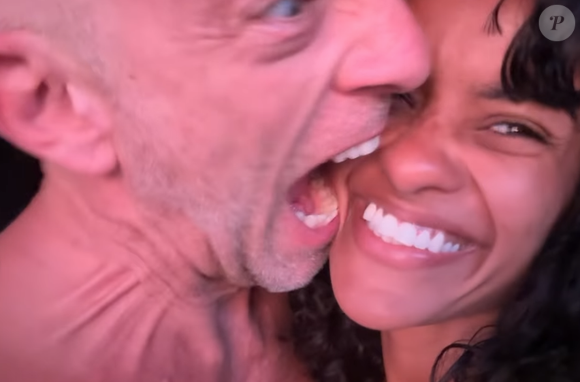 Plages, moments en famille et instants de tendresse composent ce carrousel très personnel.

Vincent Cassel et Narah Baptista - Capture d'écran Instagram